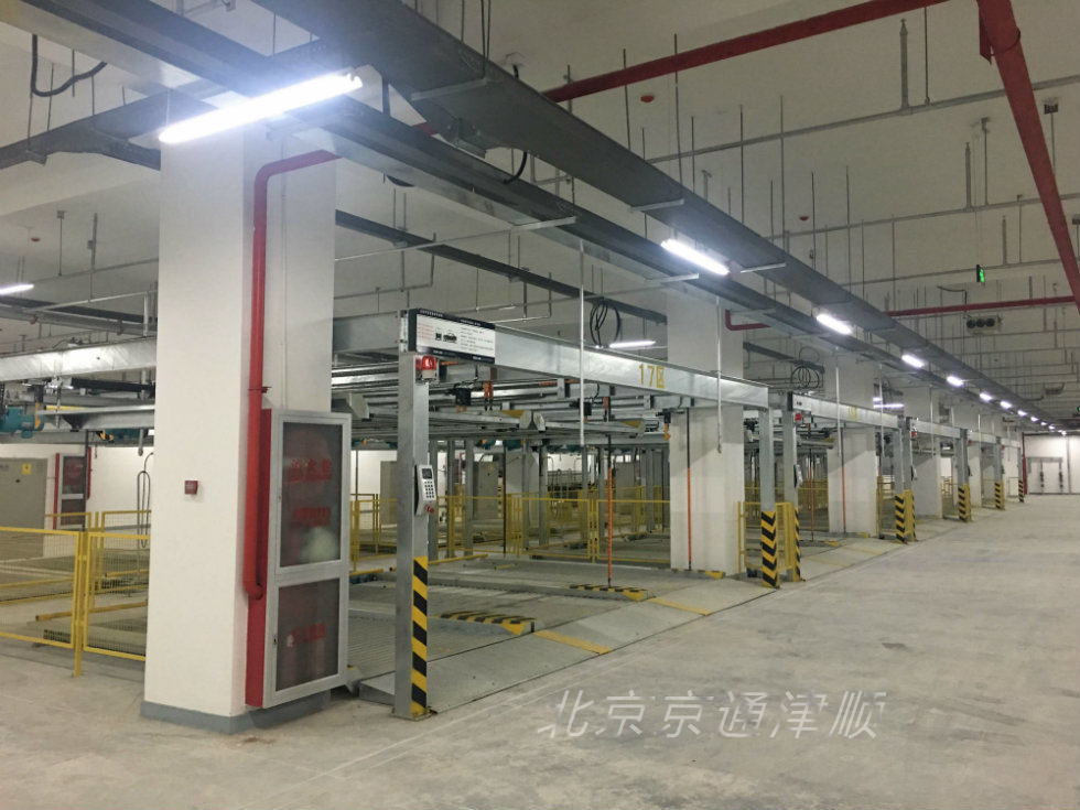 2層地下升降橫移車庫